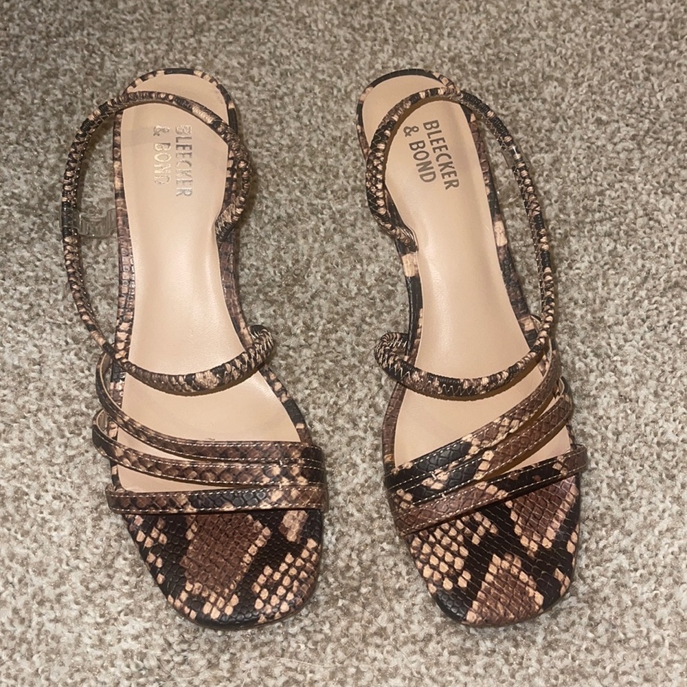 Snakeskin kitten heel